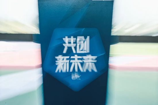 办公室女孩暴力